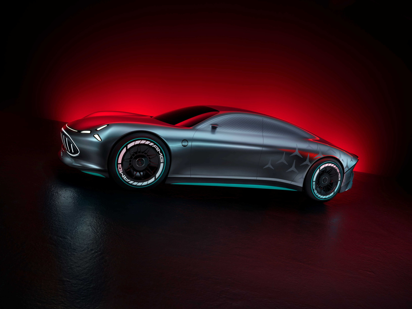 SMALL_圖2 Mercedes-AMG 以令人驚艷的美學設計，預見 AMG 純電未來。